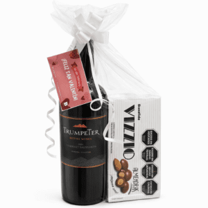 Vino Trumpeter + Estuche De Almedras