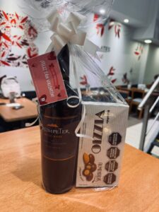 Vino Trumpeter + Estuche De Almedras